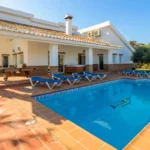 Narixa Villas